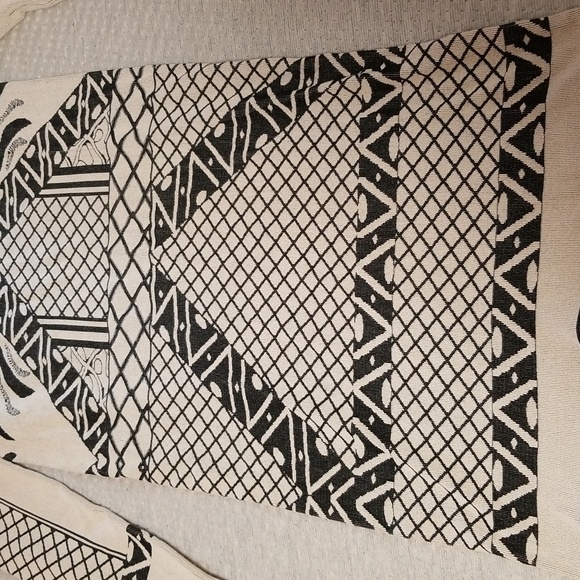 Free People Size Medium/Large  Long Sleeve Body Con Dress Black and Creem - Picture 5 of 11